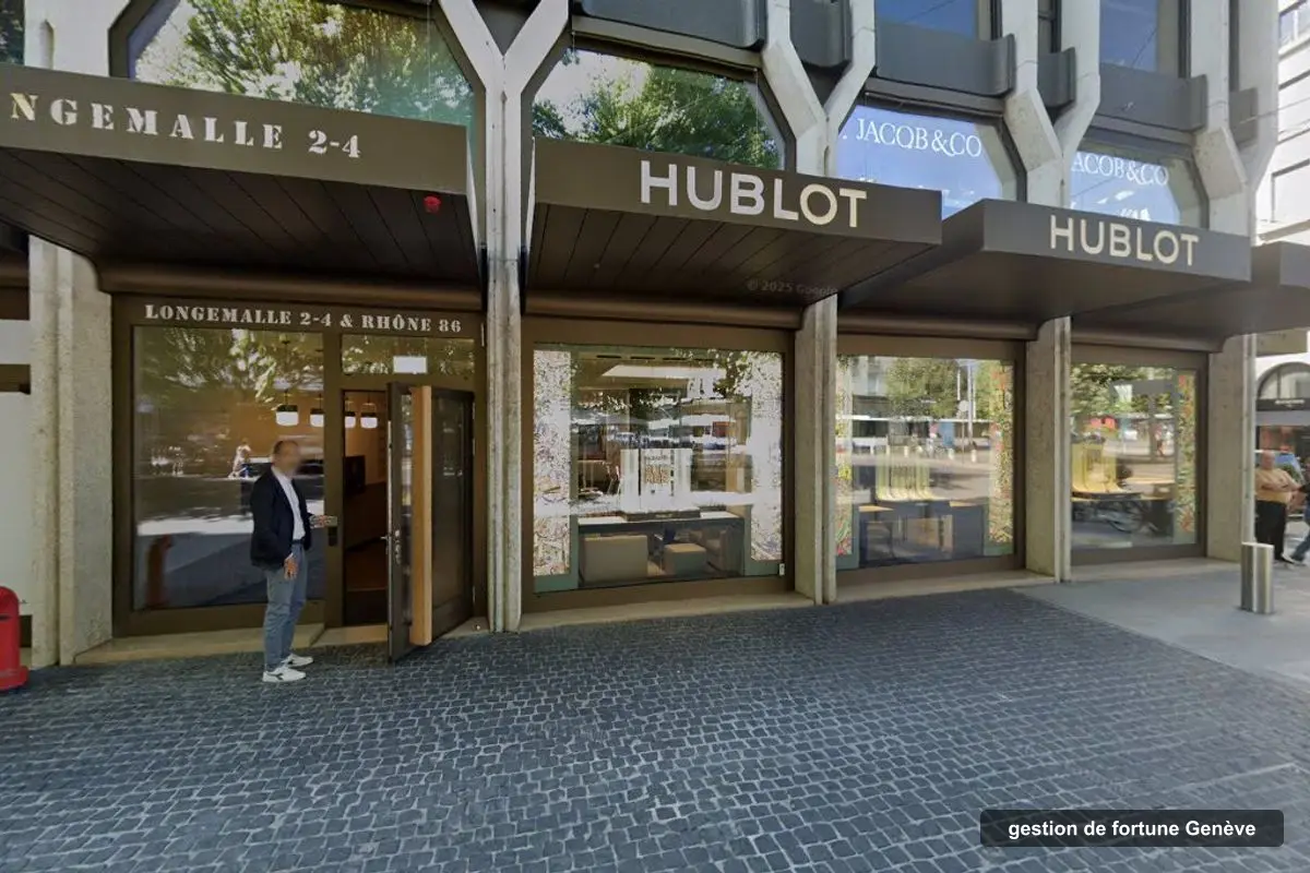 Building of Azura Suisse's offices, Place de Longemalle 2, Genève