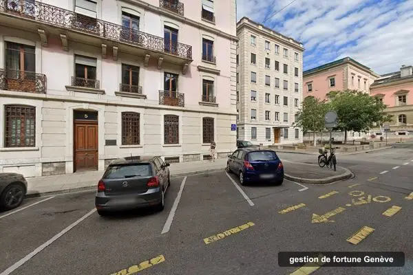 Immeuble des bureaux de CFG - Compagnie Financière Genevoise 1855, rue Kitty-Ponse 5 à Genève