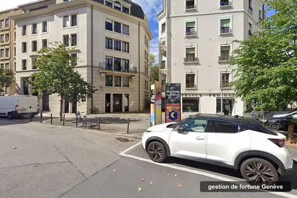 Immeuble des bureaux de Helvetic Investor Group, place des Philosophes 18 à Genève
