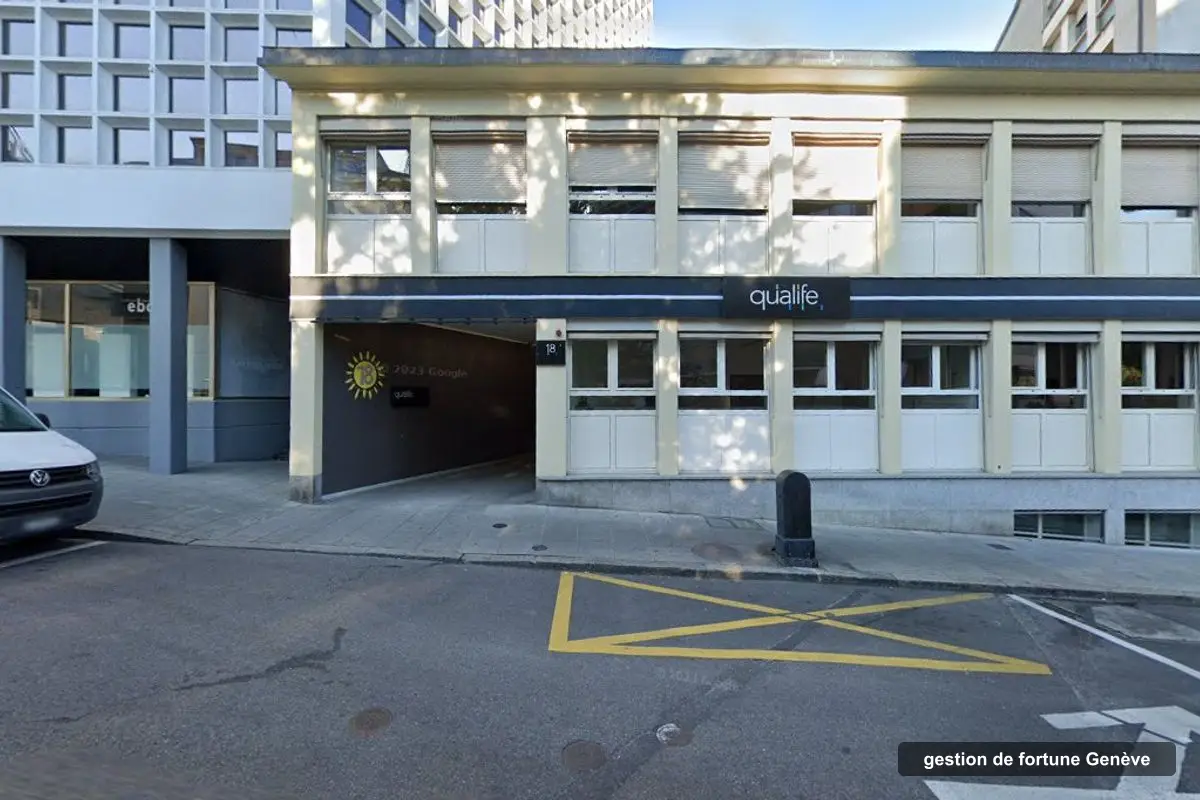 Immeuble des bureaux de T + M Management Services, rue Adrien-Lachenal 20 à Genève